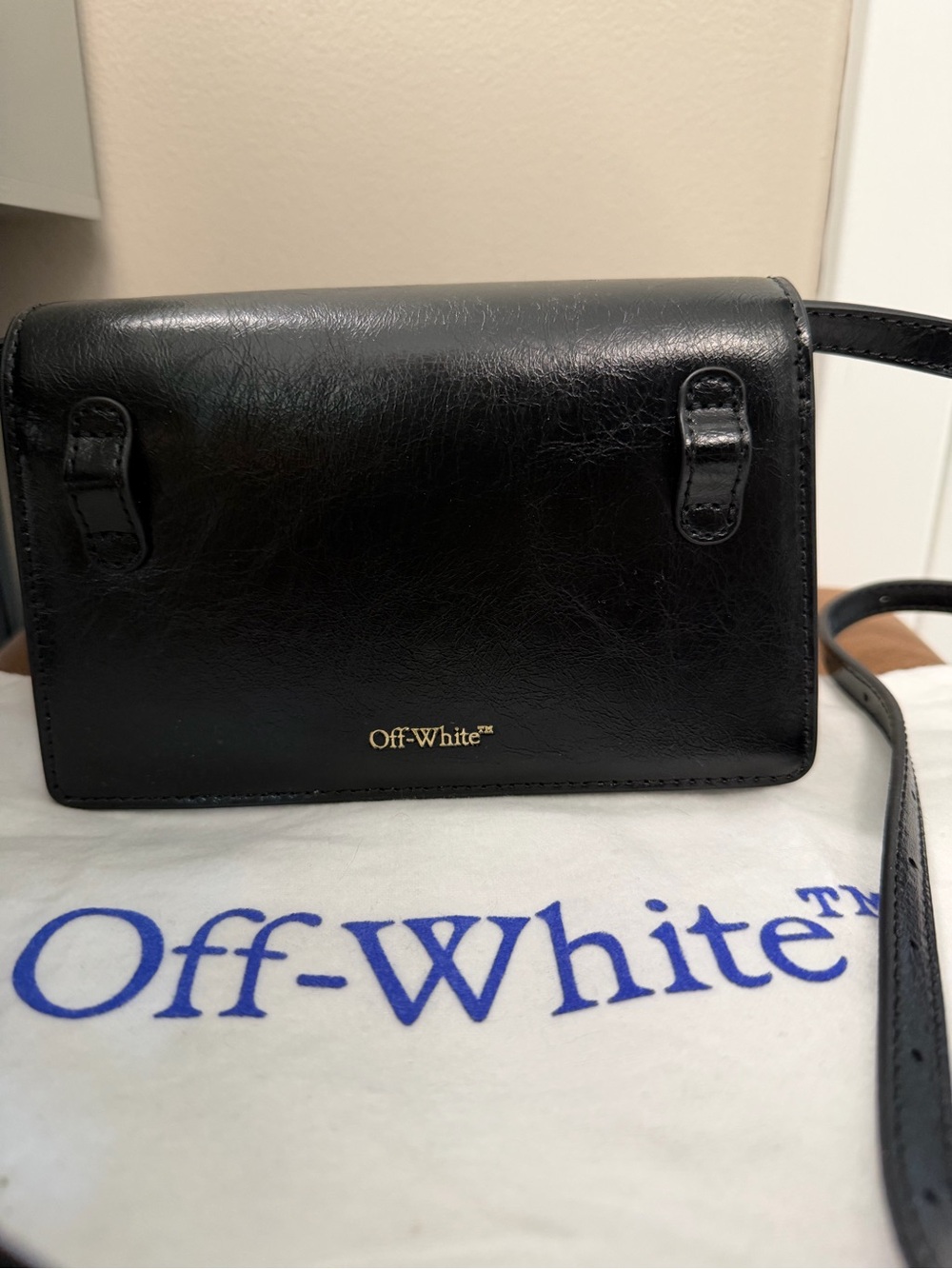 Off-White Black Leather Crossbody with Gold Arrow Motif - Picture 4 of 6